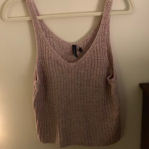 Knitted light pink top!